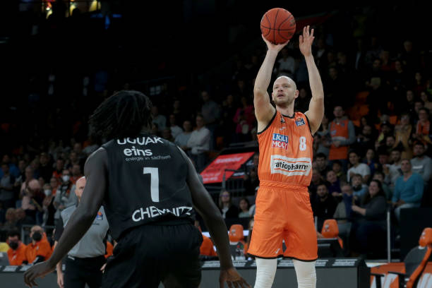 队的核心外 队的核心外