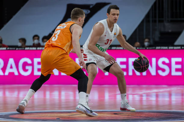 制造了很大 制造了很大