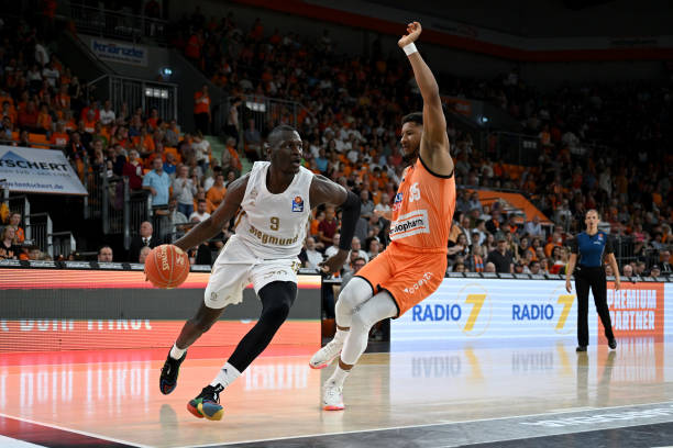 的年龄完成 的年龄完成