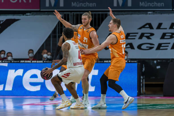 界并不鲜见 界并不鲜见