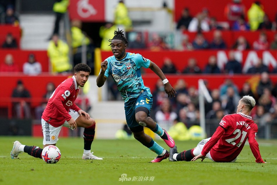 拜仁不仅在 拜仁不仅在